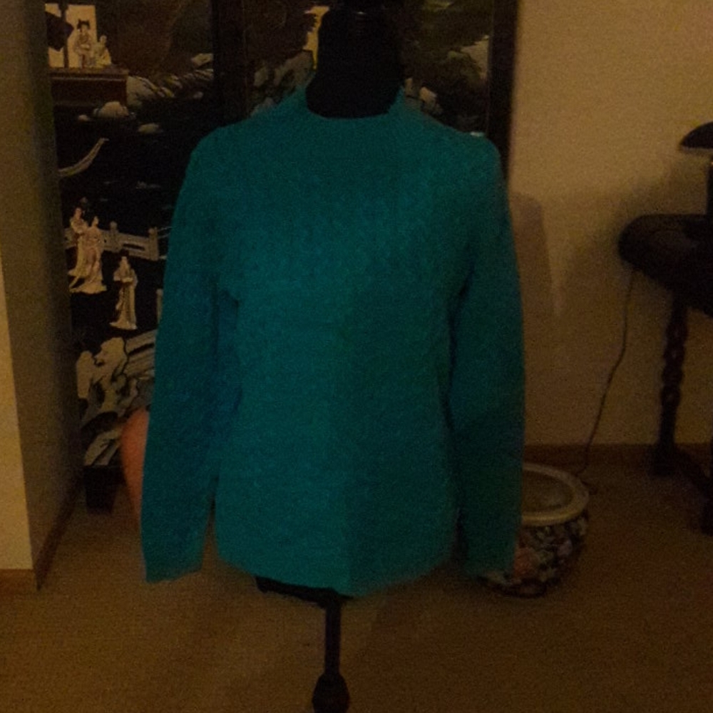 Turquoise Turtle Neck Sweater  Size Large